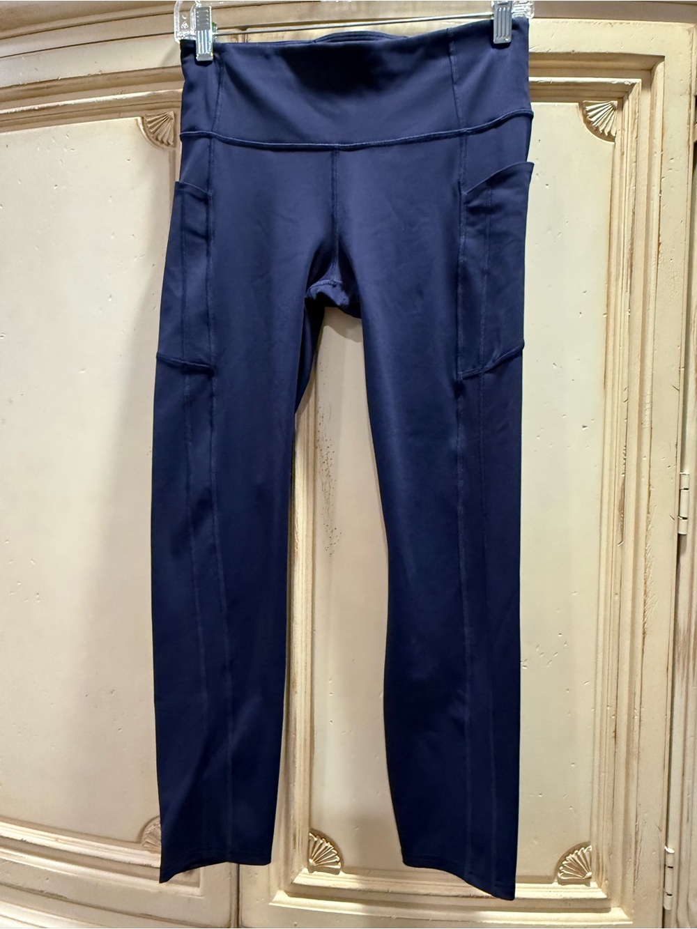 Athleta Ultimate Stash 7/8 Tight- Navy Blue